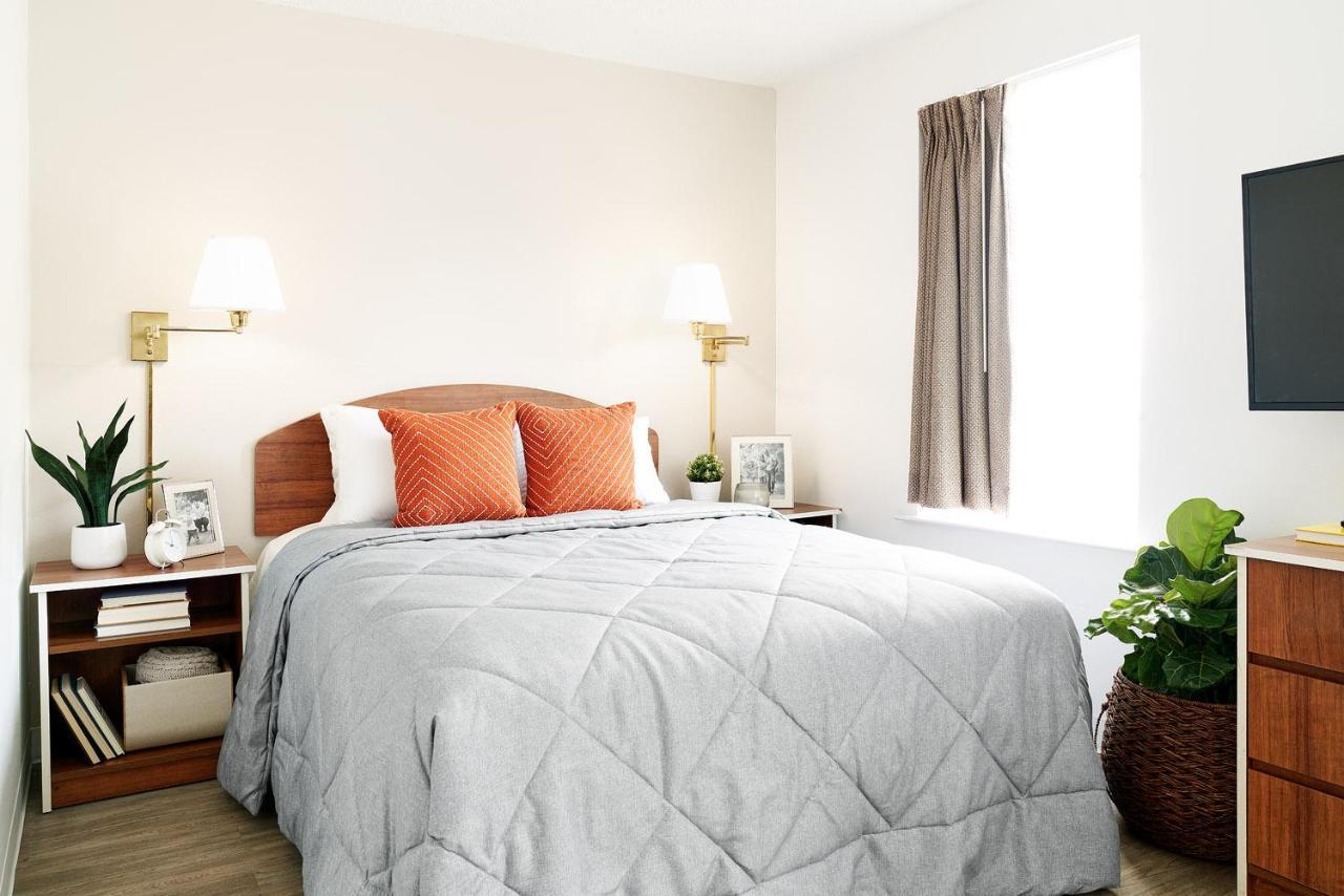 Intown Suites Extended Stay Chicago Il - Elk Grove O'Hare Елк-Ґров-Віллідж Екстер'єр фото